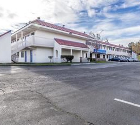 Motel 6 - Vallejo, CA