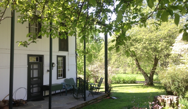 Anderson Cottage - Warm Springs, VA