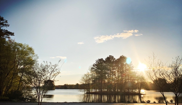 The Boathouse Restaurant & Gardens At Sunday Park - Midlothian, VA