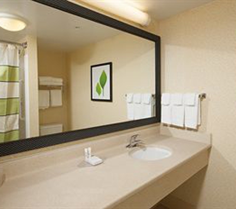 Fairfield Inn & Suites - Brunswick, ME