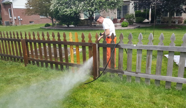 Garys Deck Cleaning - Livonia, MI