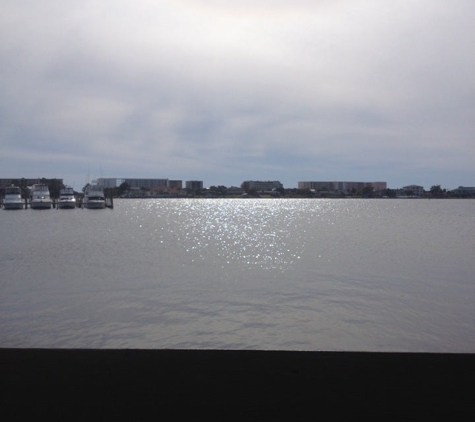 The Shack - Original Waterfront Crab Shack - Fort Walton Beach, FL