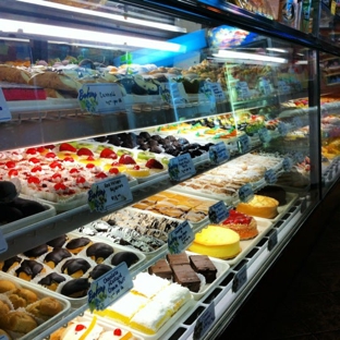 Morrone Pastry Shop Cafe - Bronx, NY