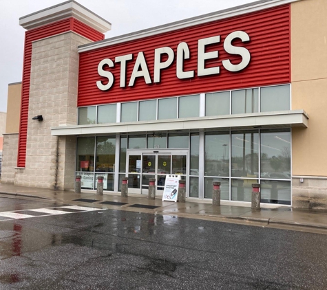 Staples - Statesville, NC