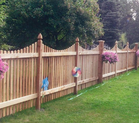 A to Z Quality Fencing & Structures - West Bend, WI