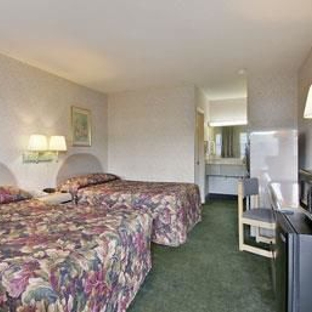 Days Inn - Cartersville, GA