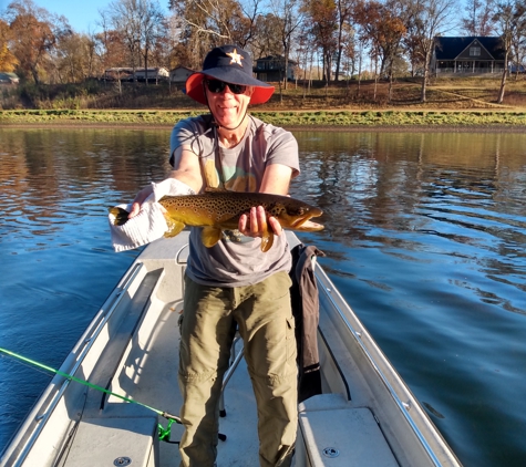 Cox's Guide Service - Lakeview, AR. Nice Brown trout on the White River!
