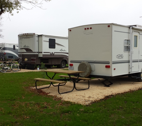 Hidden Valley RV Park - Von Ormy, TX