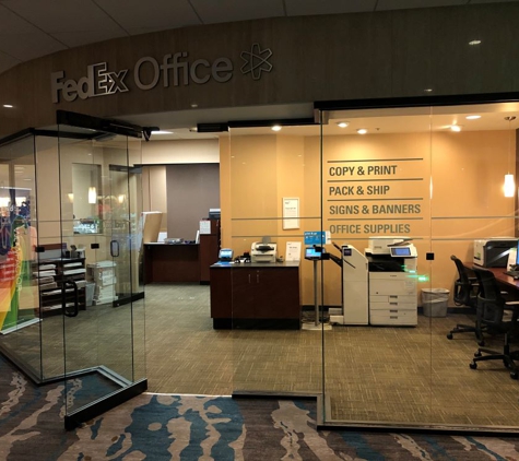 FedEx Office Print & Ship Center - Seattle, WA