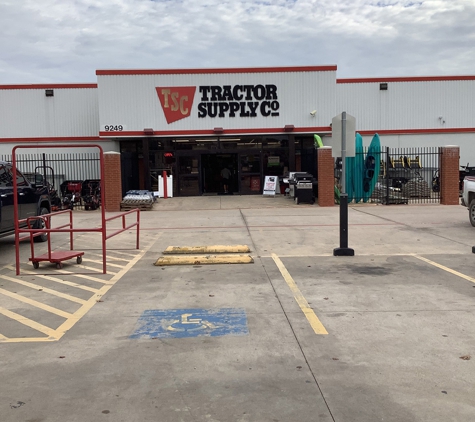 Tractor Supply Co - Benbrook, TX