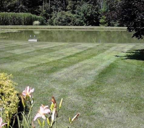 Signature Lawns & Landscaping, Inc. - Chardon, OH