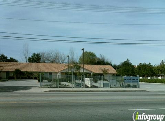 Kingdom Hall of Jehovah's Witnesses - Reseda, CA