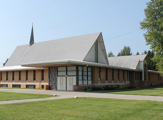 Holy Trinity Lutheran Church & School - Okauchee, WI