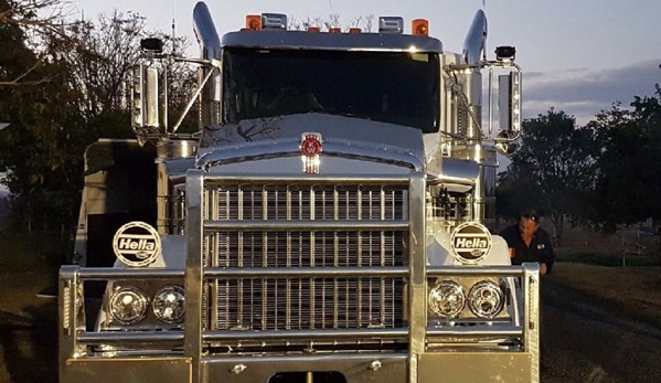 Dunstan's Low Loader Haulage - Luscombe, QLD