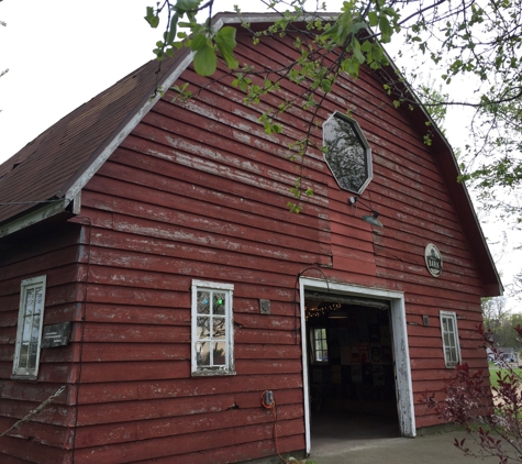 The Shitty Barn Sessions - Spring Green, WI