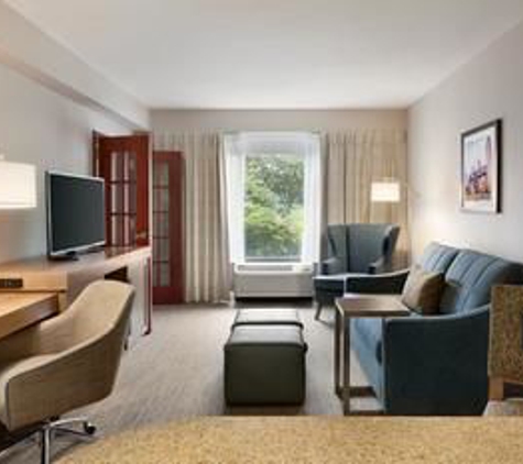 Hampton Inn - Farmingville, NY