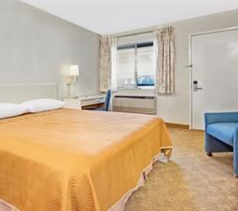 Travelodge by Wyndham Mill Valley/Sausalito - Mill Valley, CA