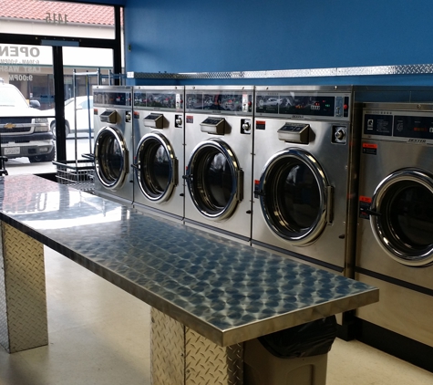 Noble Laundromat - Visalia, CA