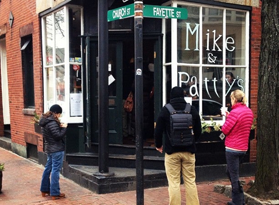 Mike & Patty's - Boston, MA