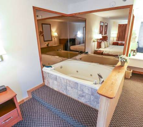 Super 8 by Wyndham Branson / Shepherd of the Hills Exwy - Branson, MO