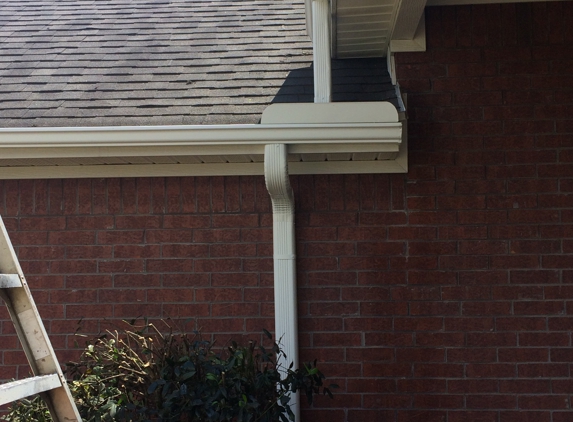 Seamless Gutters & More - Rogers, AR. I fix that leaking problem it doesn't leak no more I always fix my problems I always guarantee my work