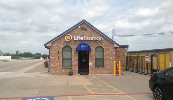 Life Storage - Arlington, TX