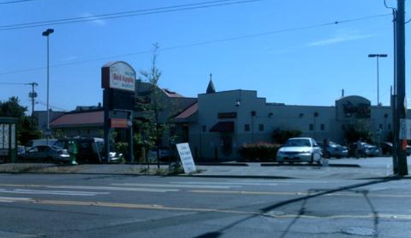 Hilltop Red Apple Market - Seattle, WA