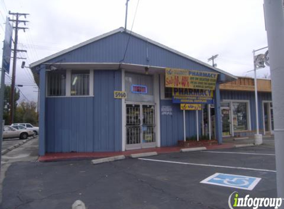 Fallbrook Veterinary Clinic - Woodland Hills, CA