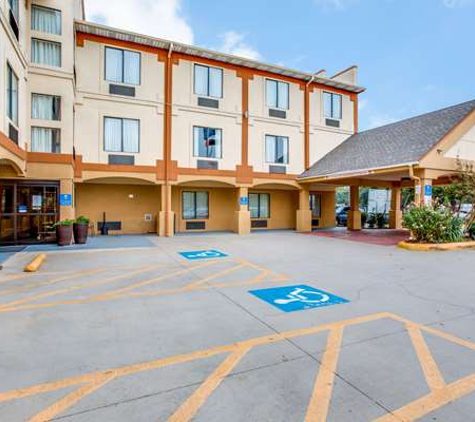 Comfort Inn & Suites Love Field-Dallas Market Center - Dallas, TX