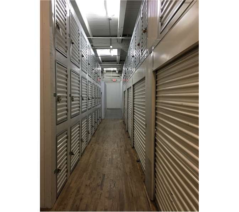 Extra Space Storage - Chicago, IL