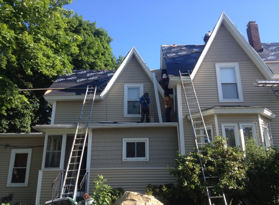 Extreme Roofing & Siding LLC - Manchester, NH