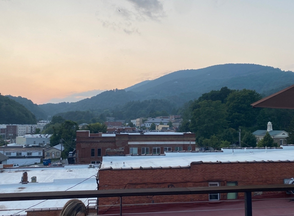 The Horton Hotel and Rooftop Lounge - Boone, NC