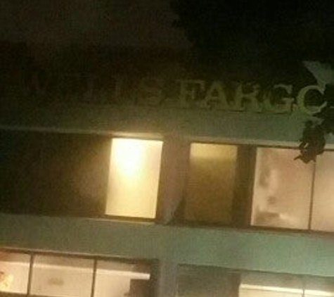 Wells Fargo Bank - Tamarac, FL