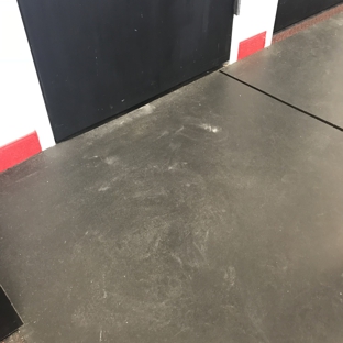 Snap Fitness - Columbia, SC. Dirty floors