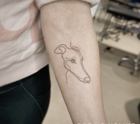 Roza Fineline Tattoo - Pascoe Vale, VIC