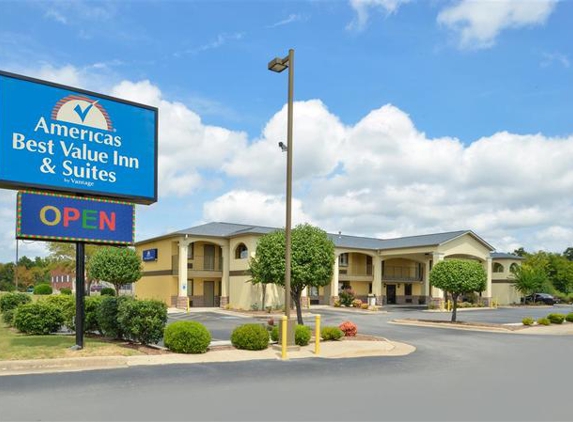 Americas Best Value Inn & Suites - Little Rock, AR