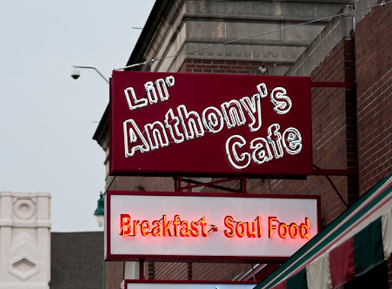 Lil' Anthony's Cafe - Memphis, TN