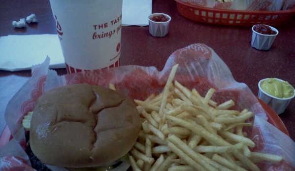 Freddy's Frozen Custard & Steakburgers - Hutchinson, KS