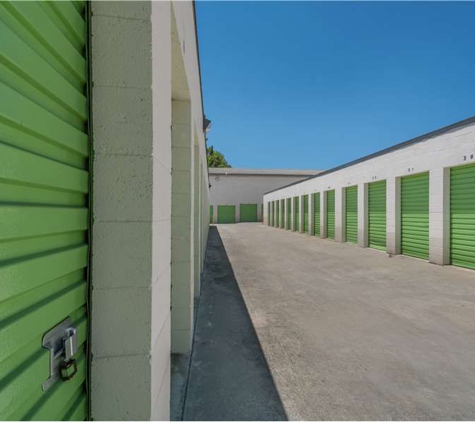 Extra Space Storage - Compton, CA