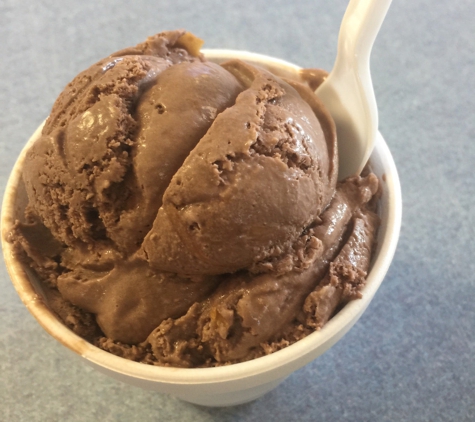 Frozen Gold Ice Cream Shop - New Smyrna Beach, FL