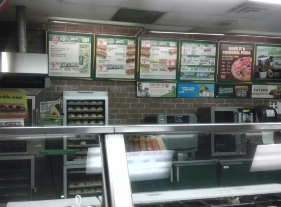 Subway - Portland, MI