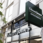 Edward Jones - Financial Advisor: Elizabeth Caddy