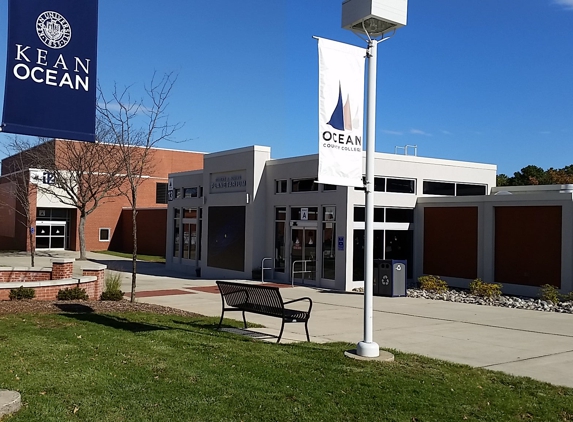 Robert J Novins Planetarium - Toms River, NJ