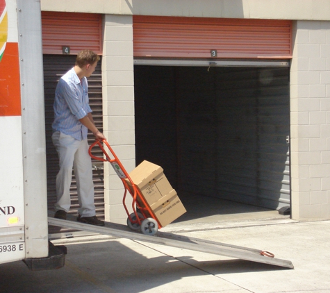 UHaul Moving& Storage At Belcher Rd - Largo, FL