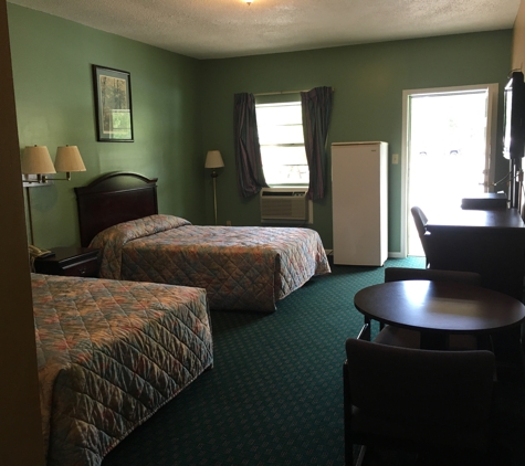 Glen Oaks Motels - Bainbridge, GA