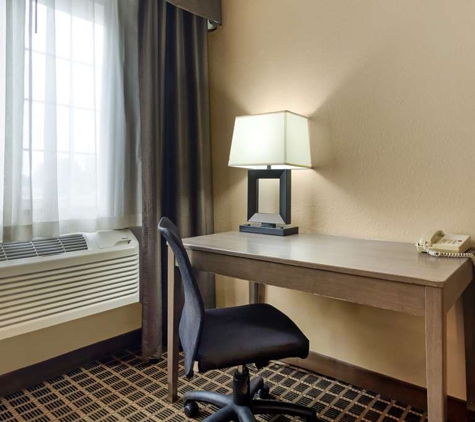 Best Western Plus Yakima Hotel - Yakima, WA