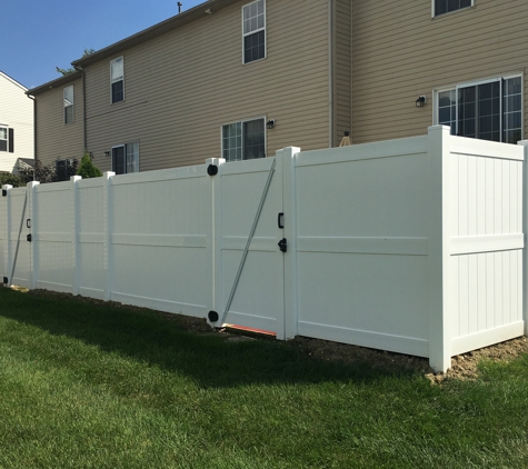 American Vinyl - Columbus, OH. Vinyl Fencing and Gate Installation