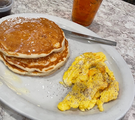 Pop's Diner Co - Virginia Beach, VA