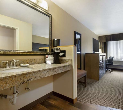 Best Western Plus Yakima Hotel - Yakima, WA