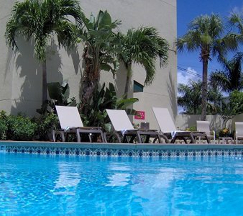 The Palms Inn & Suites - Kendall, FL